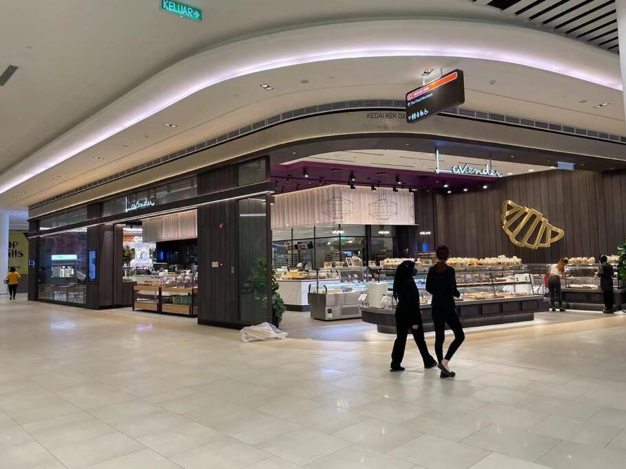 Revo Aurora @ Pavilion Bukit Jalil Kuala Lumpur — Photos 2